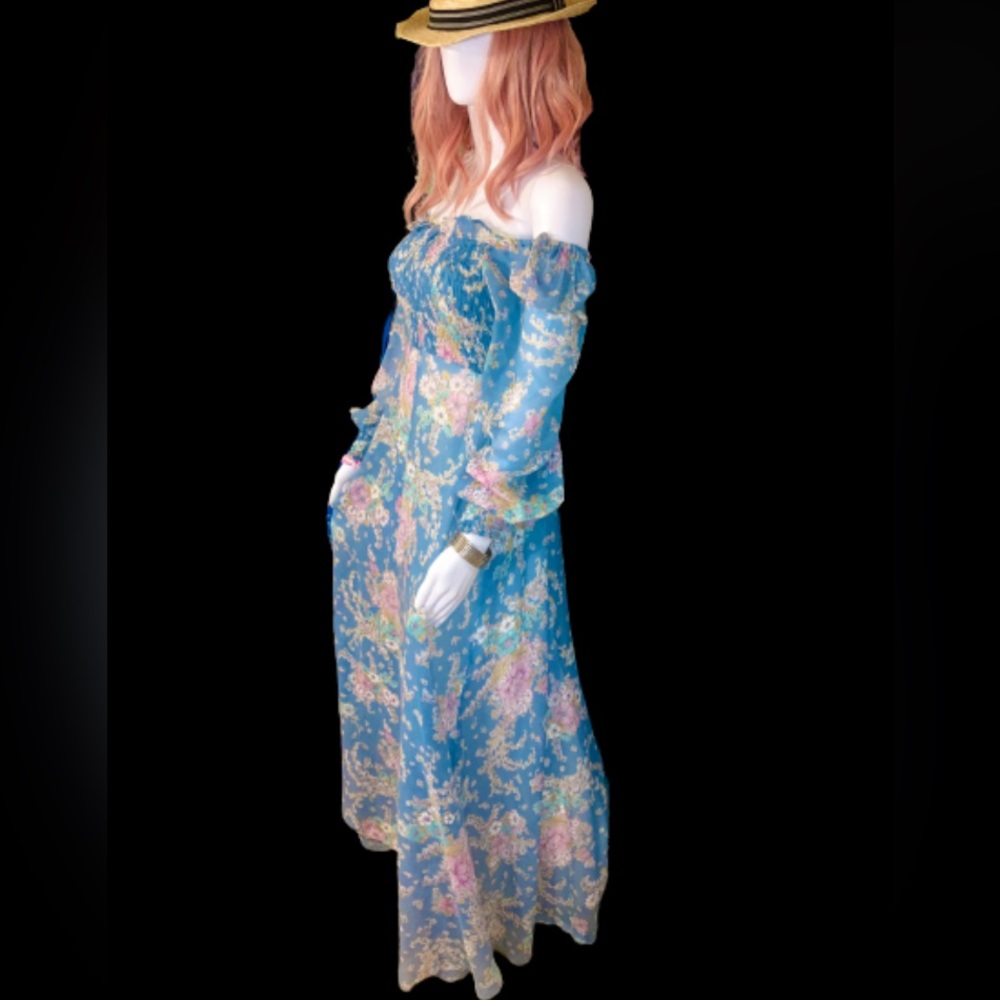 1970’s Jody T. of California Vintage Women’s Smocked Blue Floral Maxi Dress US 9